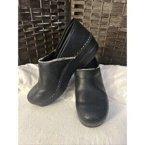 Dansko Women Size EU 39 /US 8-8.5 Black Professional Tooled Leather Clogs Shoes